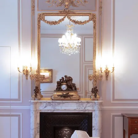 Готель Domaine Les Crayeres 5*